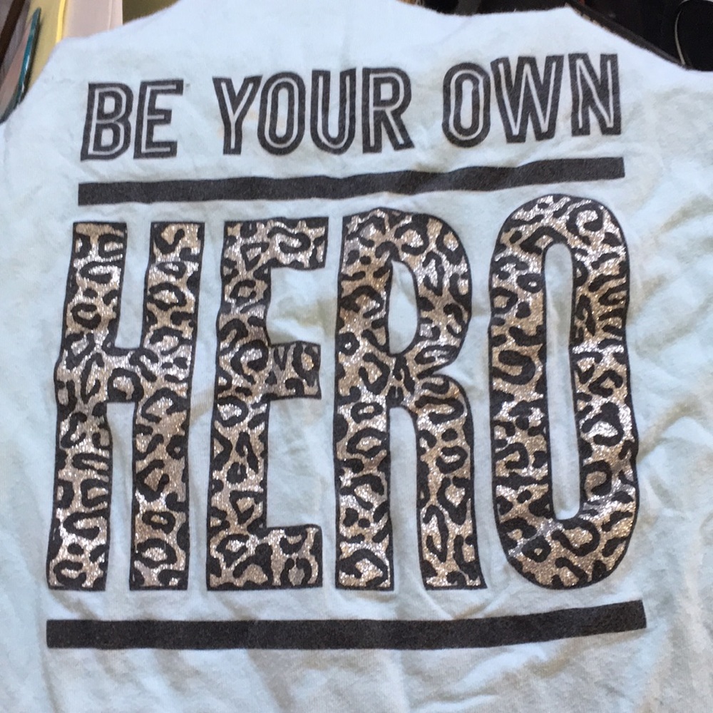 Girls place be your own hero tee medium 7/8